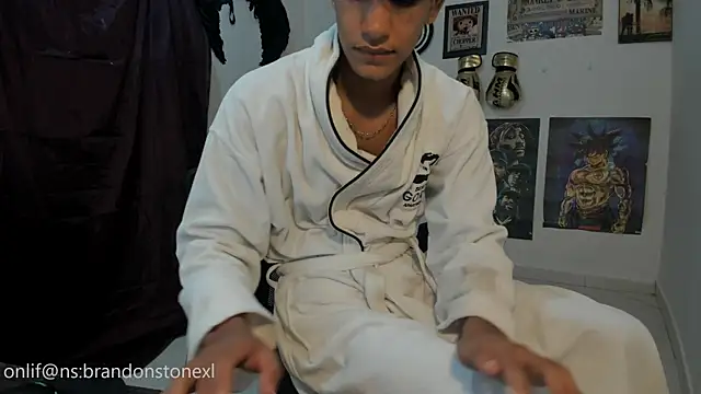 Snapshot of brandonstonexl chatting on 24, 10, 2025 brandonstonexl online show from 24, 10, 2025