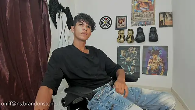 Snapshot of brandonstonexl chatting on 12, 9, 2025 brandonstonexl online show from 12, 9, 2025