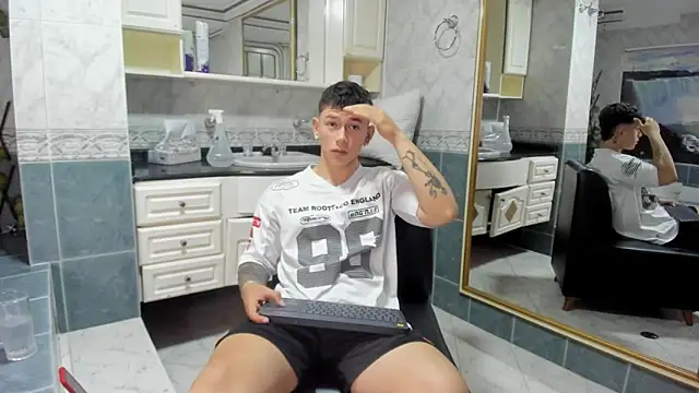 Thomas moon online show from 23, 9, 2025