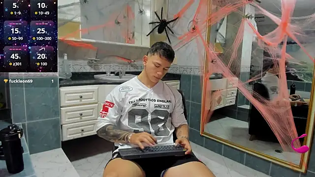 Thomas moon online show from 8, 10, 2025