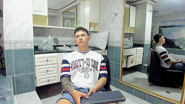 Thomas moon online show from 24, 9, 2025