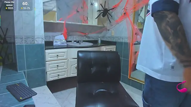 Thomas moon online show from 14, 10, 2025