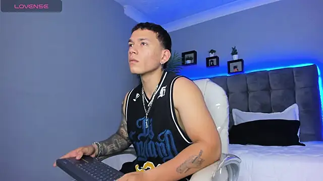 Thomas moon online show from 6, 4, 2026