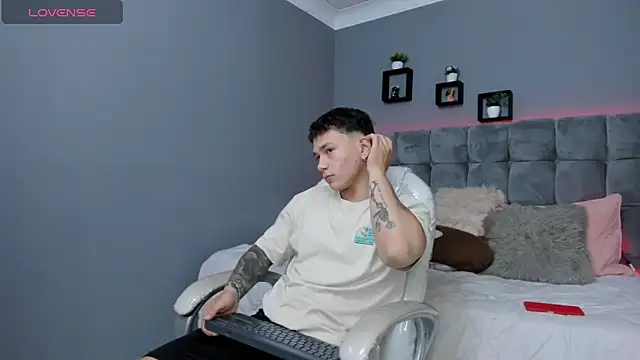 Thomas moon online show from 20, 9, 2025