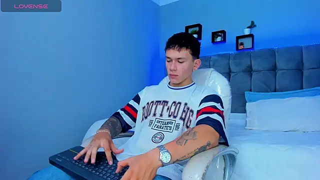 Thomas moon online show from 14, 12, 2025