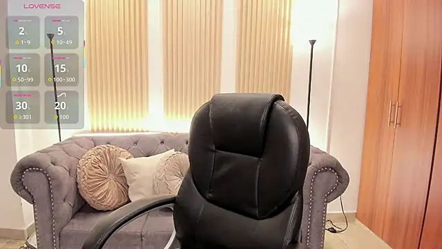 Snapshot of Karliie_kloss_ chatting on 4, 7, 2026 Karliie kloss online show from 4, 7, 2026