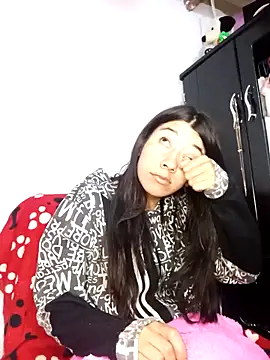 Madow Lu online show from 10, 10, 2025