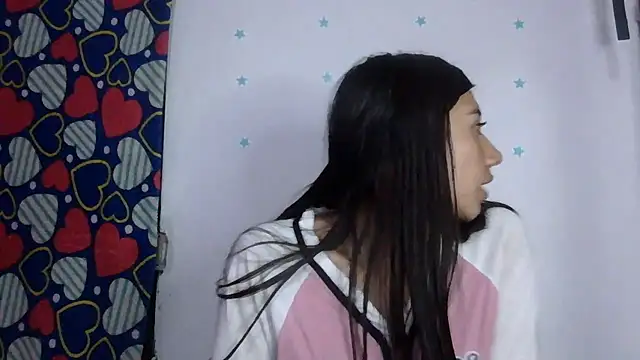 Madow Lu online show from 11, 11, 2025