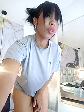 Elowen Clark online show from 30, 9, 2025