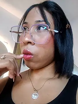 Elowen Clark online show from 18, 1, 2026