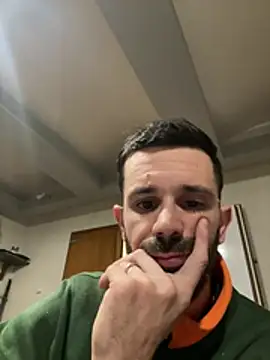 lolo7121 online show from 11, 2, 2026