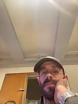 lolo7121 online show from 28, 2, 2026