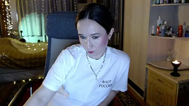 ClassyInna online show from 8, 1, 2026