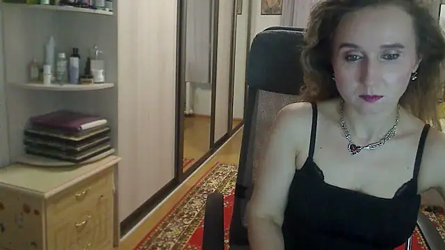 ClassyInna online show from 11, 9, 2025