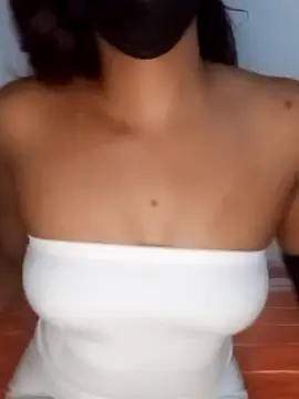 kissy doll online show from 12, 11, 2025