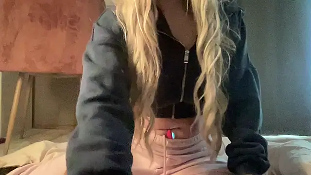 Wodkarella online show from 26, 9, 2025