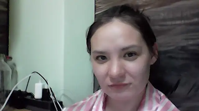 KatrinxCute online show from 4, 10, 2025