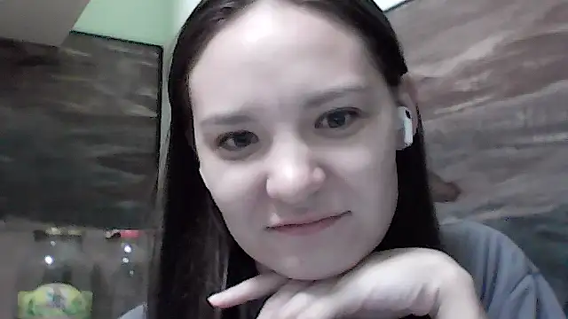 KatrinxCute online show from 8, 9, 2025