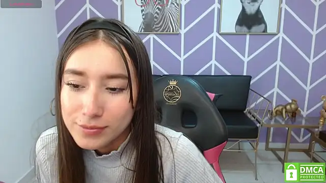 Adhara Kitten online show from 24, 9, 2025