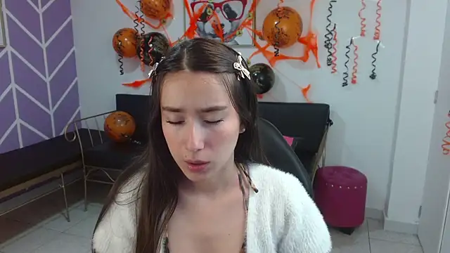 Adhara Kitten online show from 22, 10, 2025