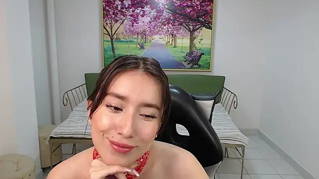 Adhara Kitten online show from 9, 9, 2025