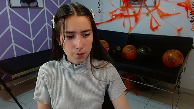 Adhara Kitten online show from 6, 11, 2025