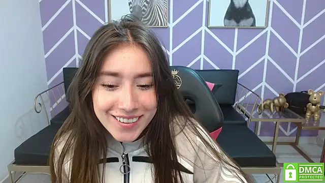 Adhara Kitten online show from 22, 9, 2025