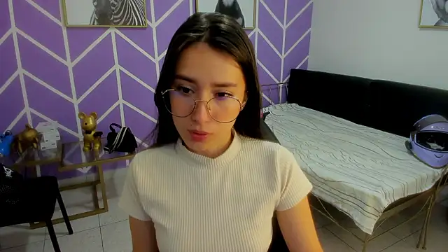 Adhara Kitten online show from 28, 2, 2026