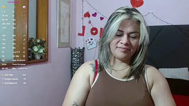 Snapshot of pamela_echeverria chatting on 3, 6, 2026 pamela echeverria online show from 3, 6, 2026