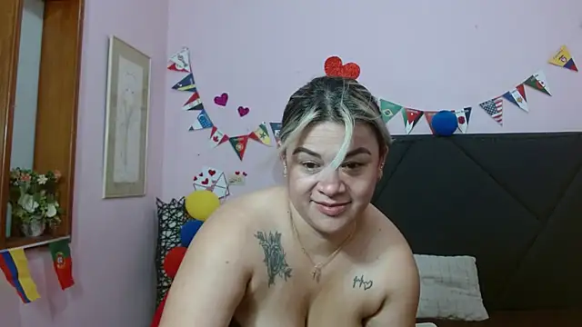 Snapshot of pamela_echeverria chatting on 6, 7, 2026 pamela echeverria online show from 6, 7, 2026