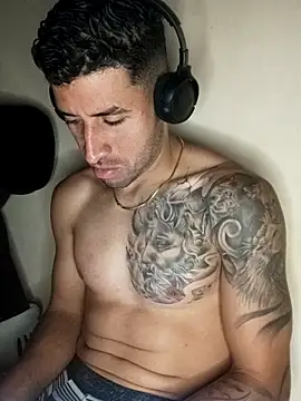 Alexsexygamer online show from 8, 11, 2025