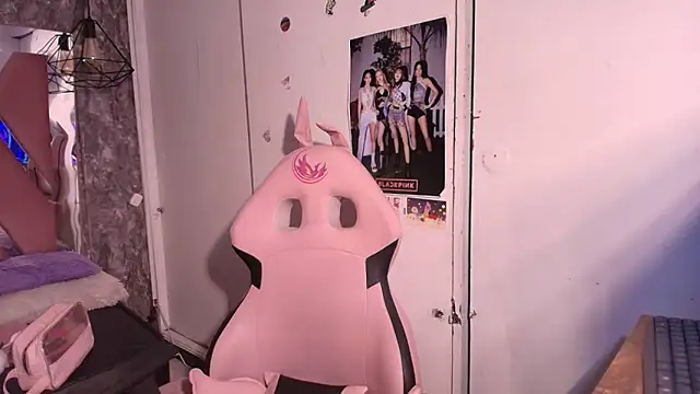 Terraelowen online show from 7, 10, 2025