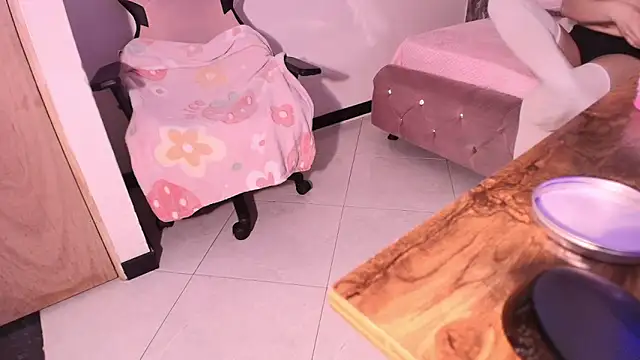 Terraelowen online show from 11, 10, 2025