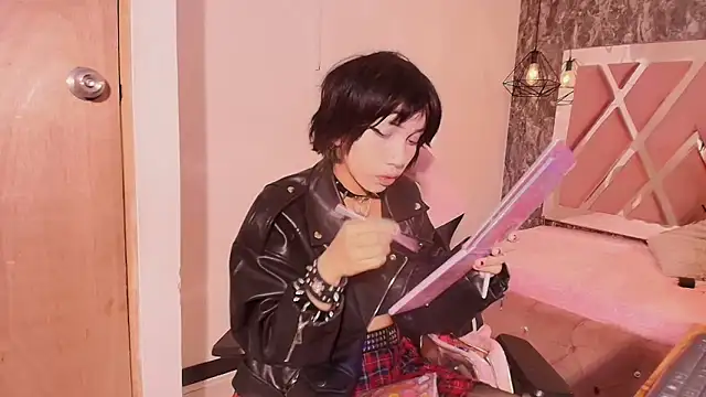 Terraelowen online show from 4, 10, 2025