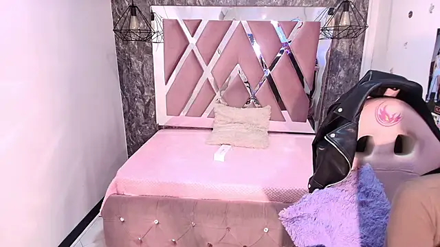 Terraelowen online show from 9, 10, 2025