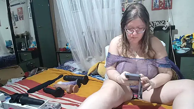 Lilirose-63 online show from 28, 11, 2025