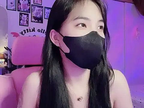 keelinnn19 online show from 10, 9, 2025