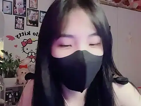 keelinnn19 online show from 8, 11, 2025