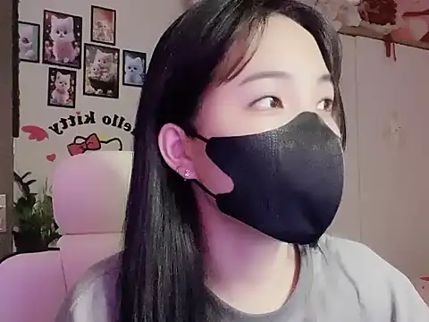 keelinnn19 online show from 17, 10, 2025