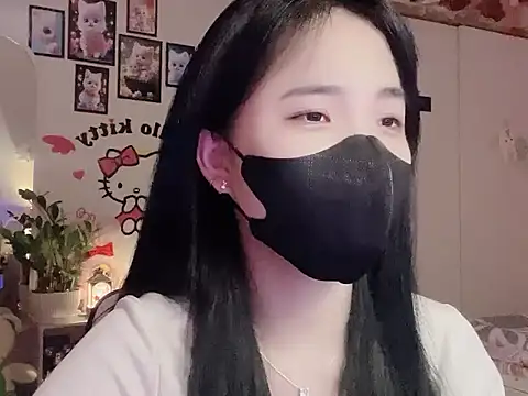 keelinnn19 online show from 23, 11, 2025