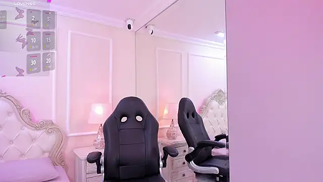 AmyBlackwood online show from 7, 10, 2025