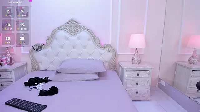 AmyBlackwood online show from 10, 9, 2025