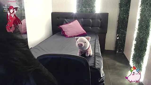 sophiaa 7 online show from 25, 2, 2026