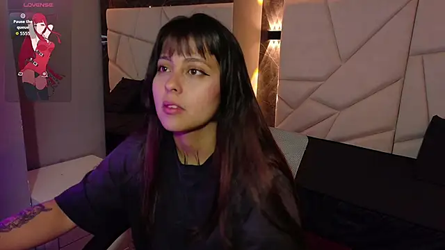 sophiaa 7 online show from 7, 11, 2025