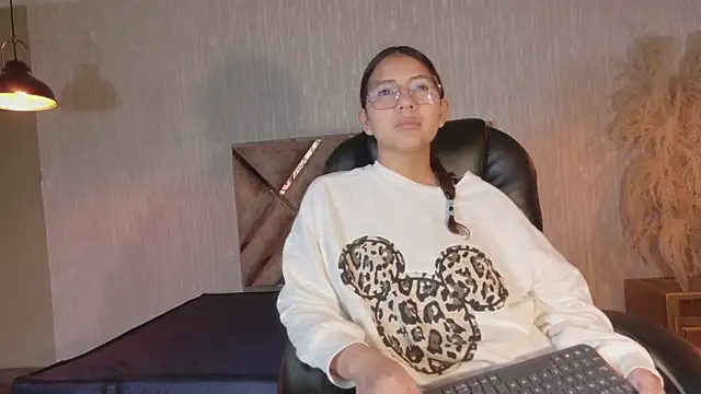 Snapshot of angeles_azul chatting on 30, 6, 2026 angeles azul online show from 30, 6, 2026