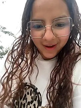 Snapshot of angeles_azul chatting on 8, 7, 2026 angeles azul online show from 8, 7, 2026