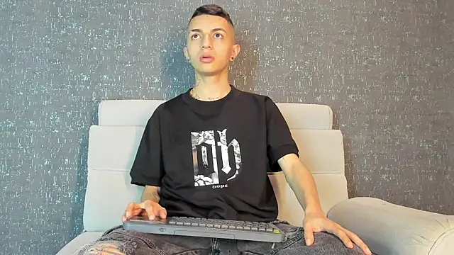 NickandAbby  online show from 20, 9, 2025