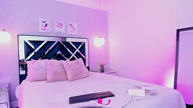 Snapshot of meloody7 chatting on 4, 2, 2026 meloody7 online show from 4, 2, 2026