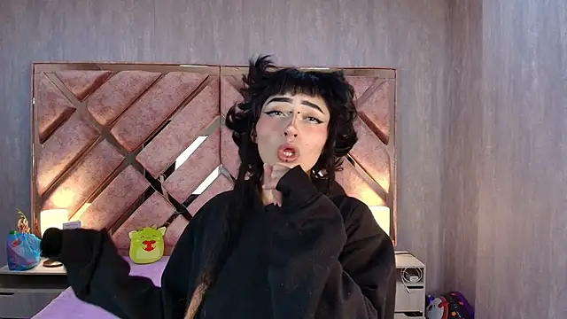 Babyyrasta666 online show from 2, 11, 2025