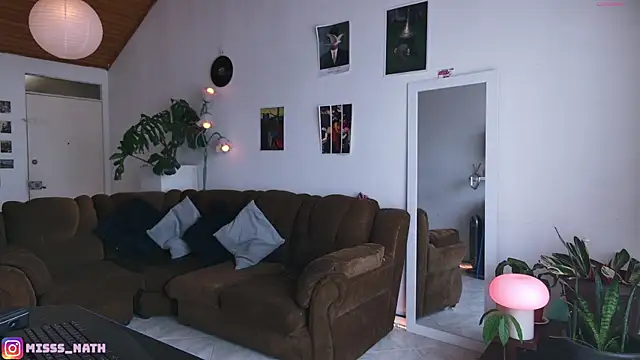 Nathaliakyte online show from 25, 11, 2025